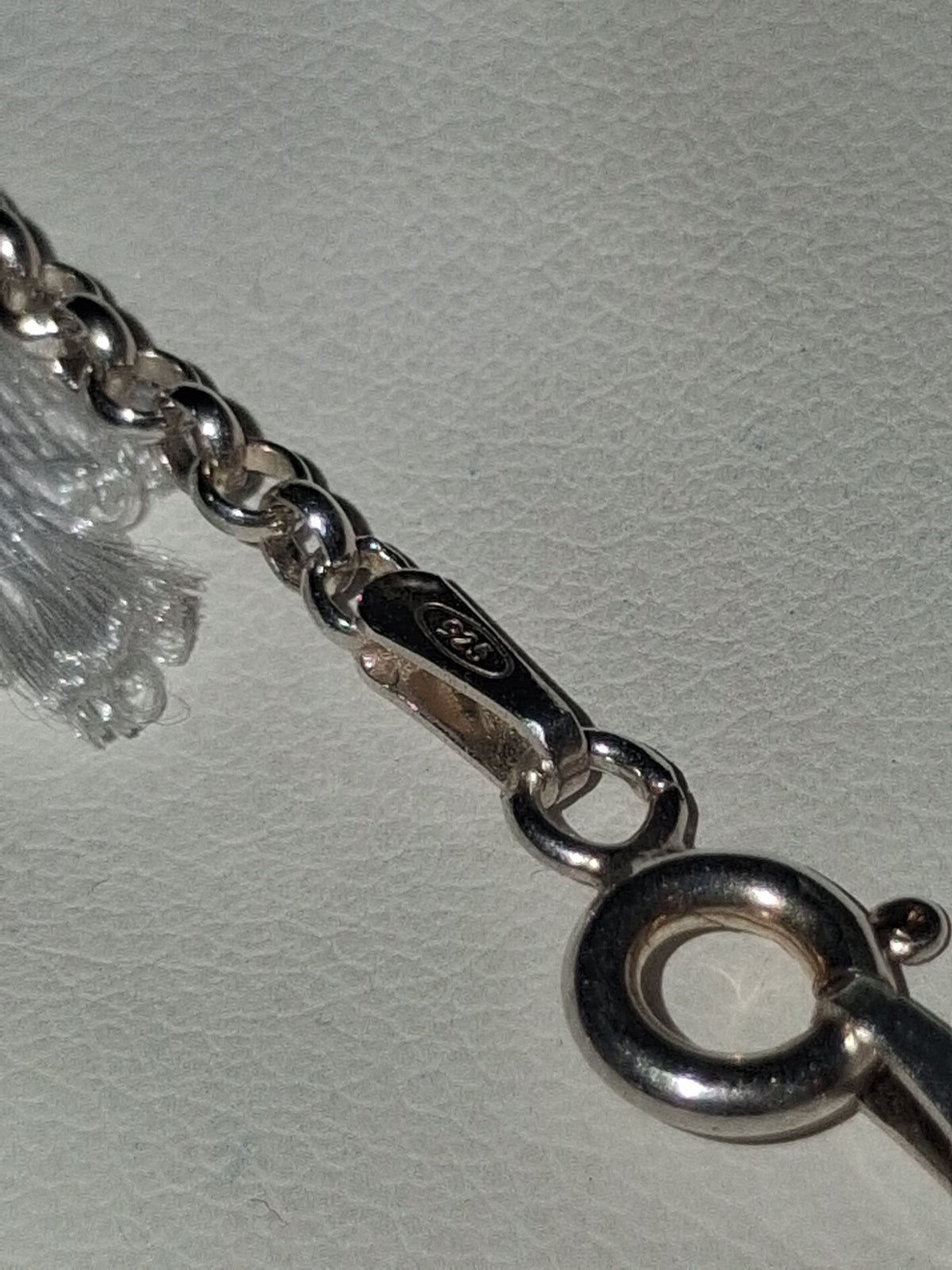 Handmade, 925 silver moondstone pendant with silver necklace. 8.9 grams. Chain 18" long.