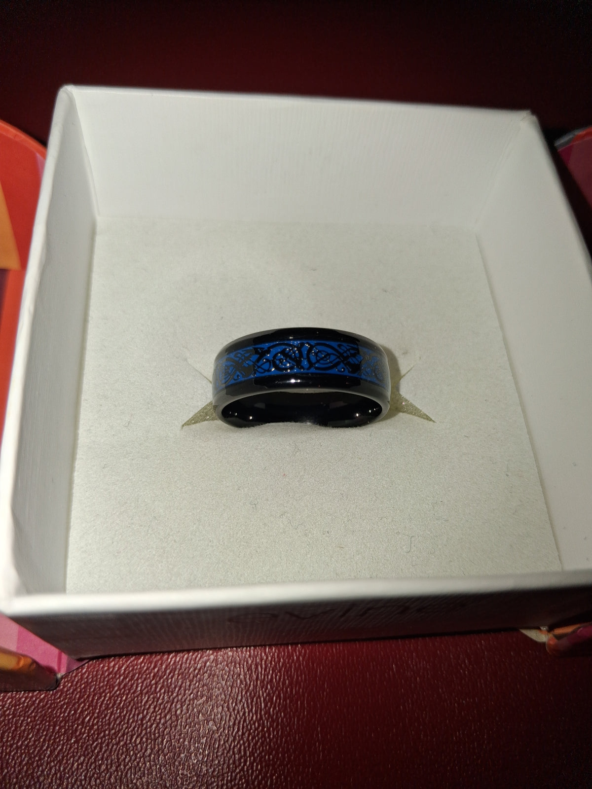 Mens wedding band size 10.5 no precious metals. New. Free shipping.!