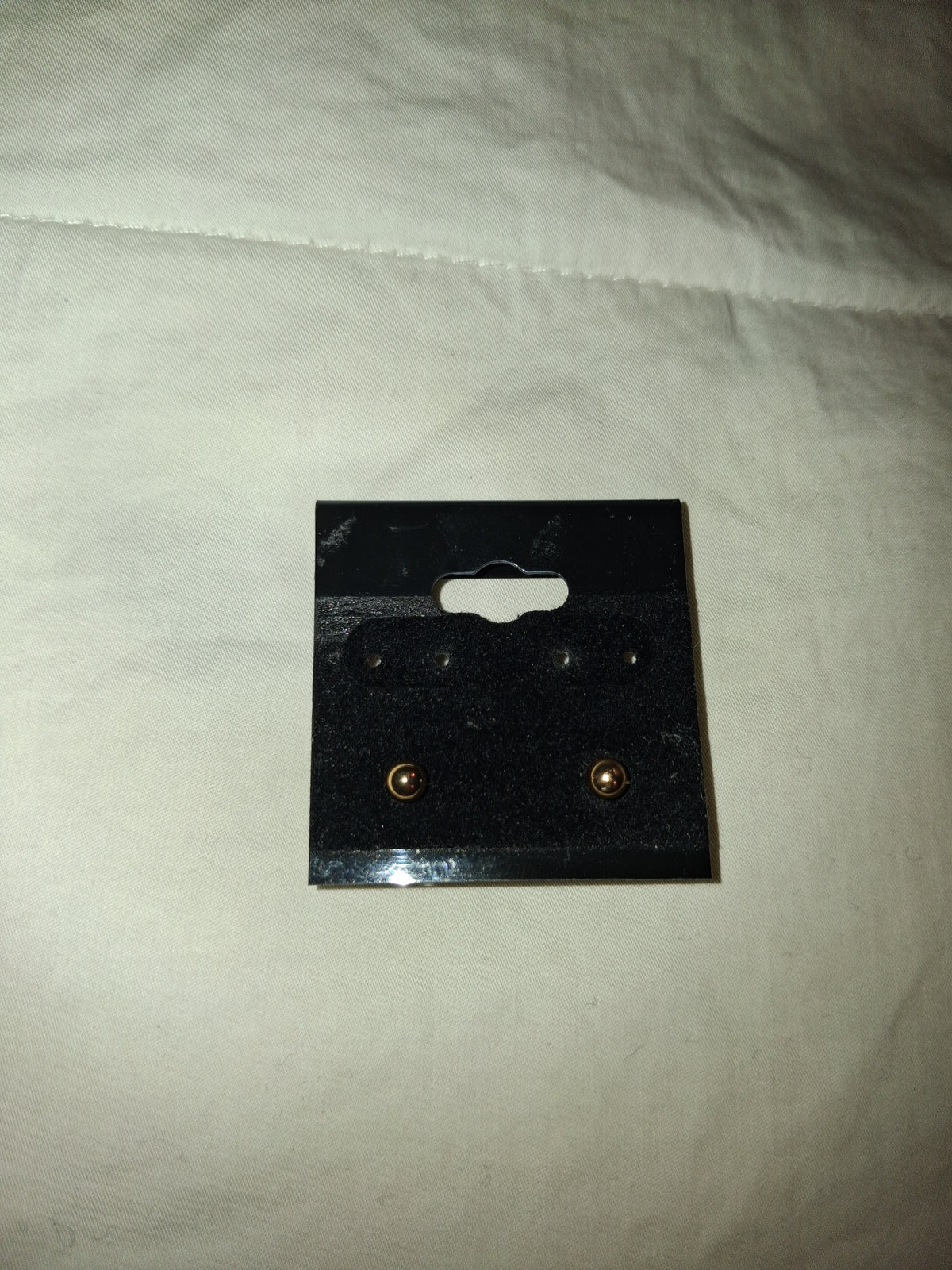 Gold plated, stud earrings. Estate. Free shipping.!
