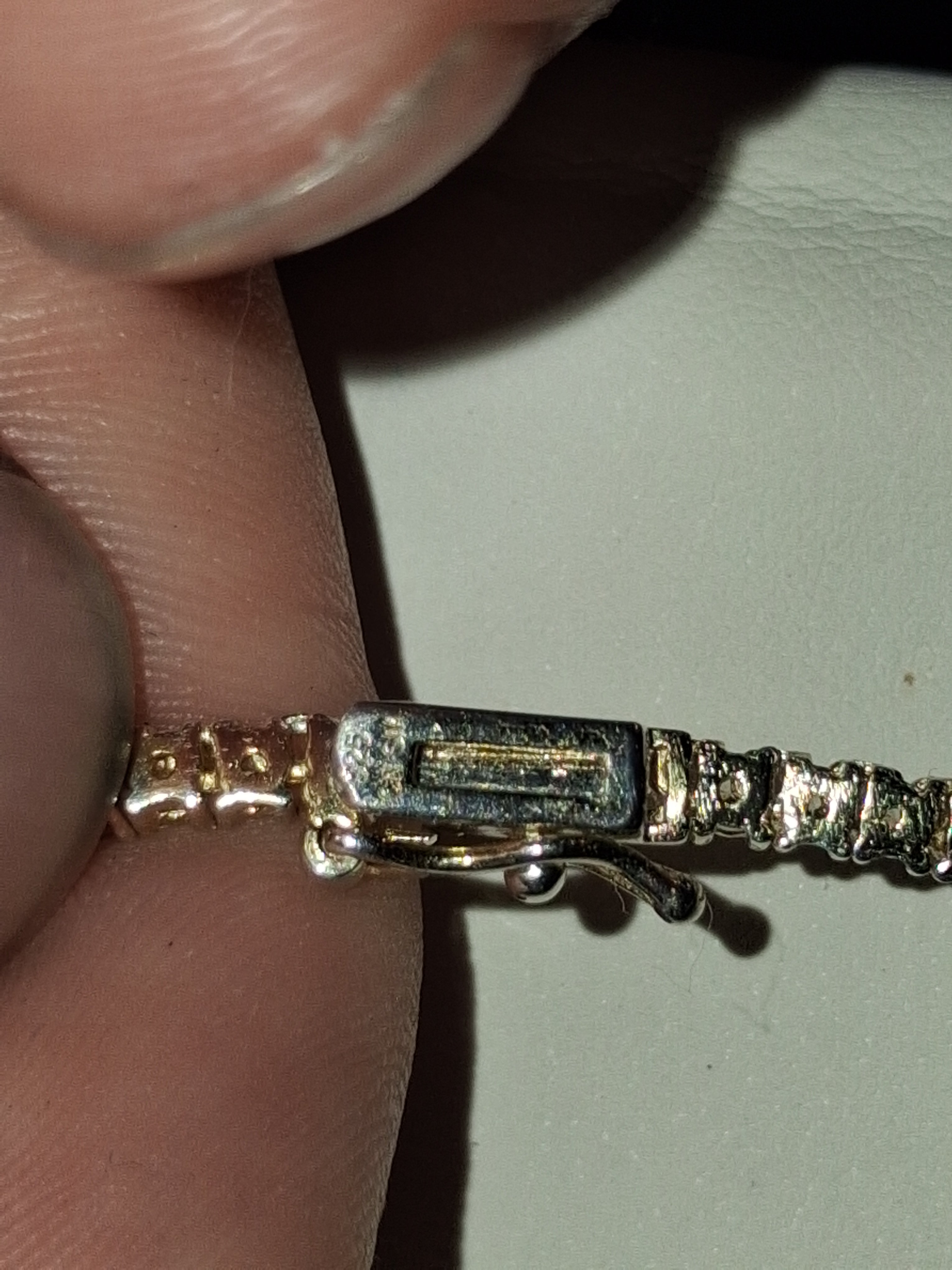 925 sterling silver/Mossinite necklace